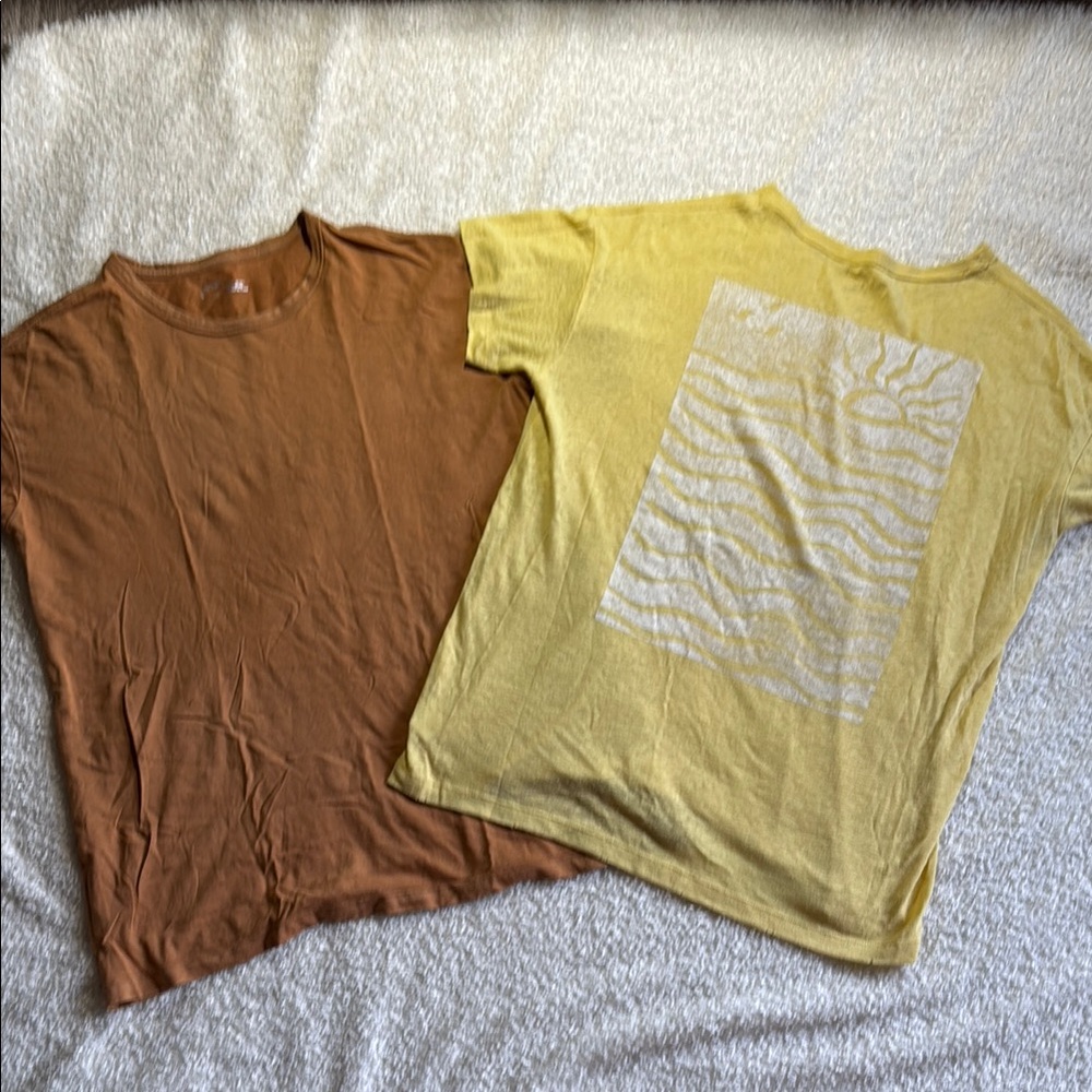 Aerie Warm Brown Tee with Yellow Graphic